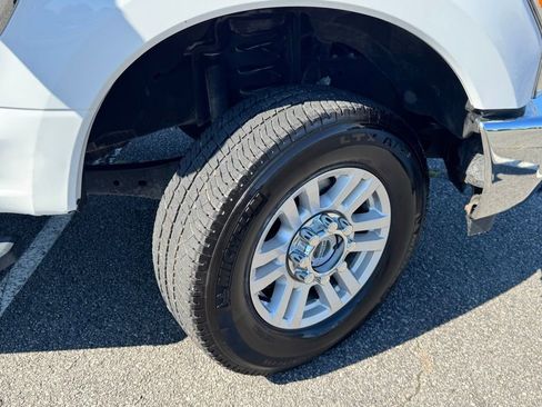 Used 2018 Ford F250 XL w/ Power Equipment Group image 29