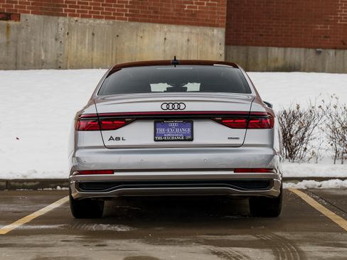 Used 2022 Audi A8 L 3.0T image 28