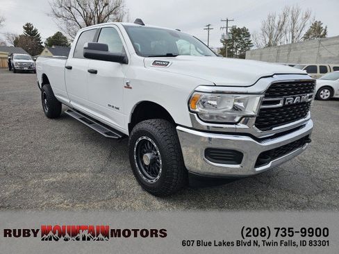 Used 2022 RAM 3500 Big Horn AWD/4WD image 1