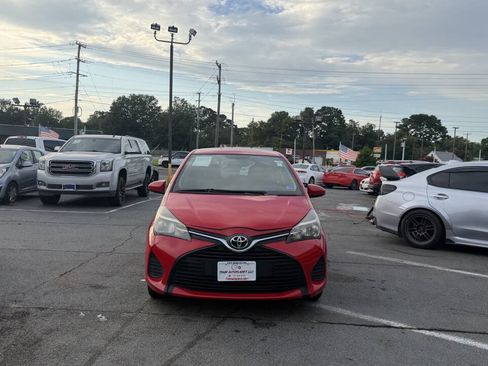 Used 2015 Toyota Yaris L FWD image 22
