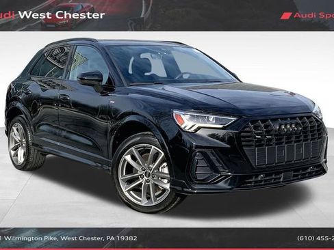 Certified 2025 Audi Q3 2.0T Premium w/ Convenience Package image 1