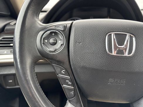 Used 2015 Honda Crosstour EX-L image 13