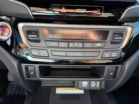 Certified 2022 Honda Ridgeline Black Edition image 27