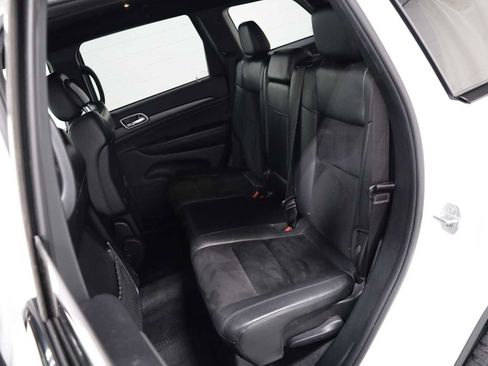 Used 2018 Jeep Grand Cherokee Altitude AWD/4WD image 33