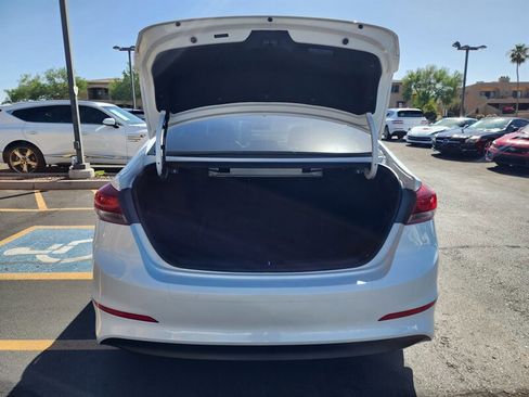 Used 2018 Hyundai Elantra SEL FWD image 11