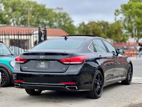 Used 2015 Hyundai Genesis 3.8 w/ Option Group 04 RWD image 4