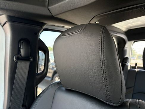 New 2026 Jeep Gladiator Sport image 13