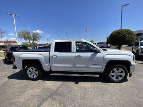 Used 2018 GMC Sierra 1500 SLT AWD/4WD image 2