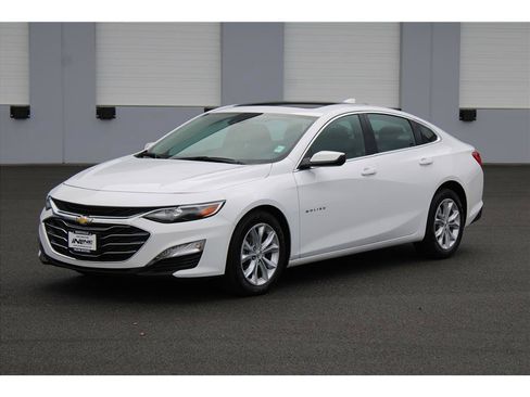 Used 2024 Chevrolet Malibu LT FWD image 1