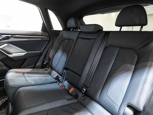 Used 2019 Audi Q3 2.0T Premium Plus w/ Premium Plus Package AWD/4WD image 32
