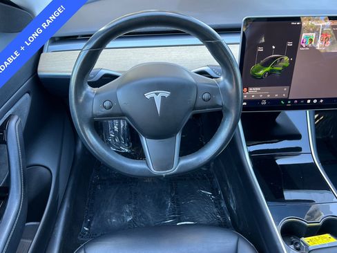 Used 2018 Tesla Model 3 Long Range image 14