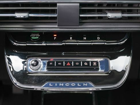 Used 2025 Lincoln Corsair Grand Touring w/ Jet Appearance Package AWD/4WD image 11