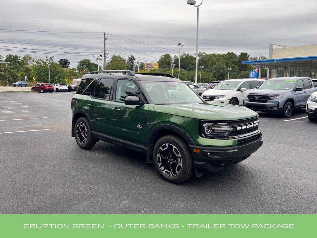 Used 2024 Ford Bronco Sport Outer Banks AWD/4WD image 1