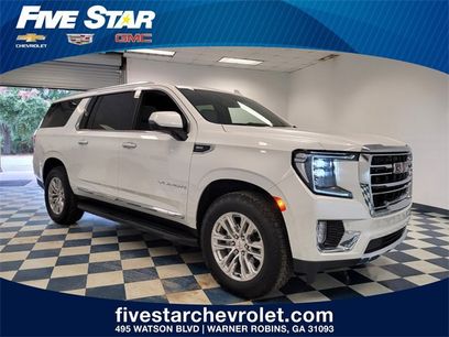 Used 2022 GMC Yukon XL SLT w/ SLT Premium Package