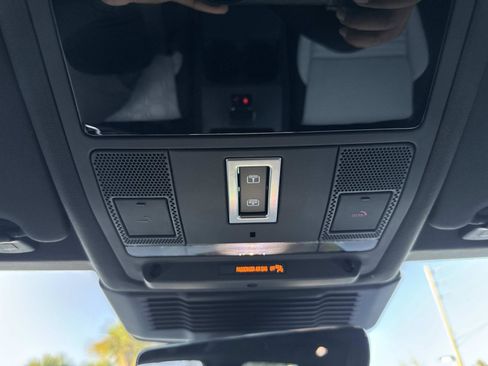 New 2026 Land Rover Discovery Sport Landmark image 28