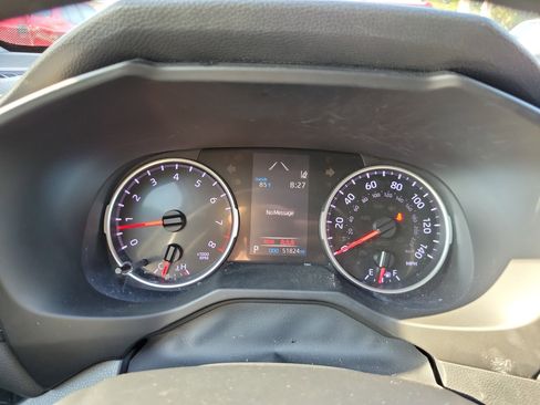 Used 2020 Toyota RAV4 LE FWD image 24