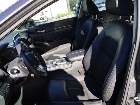 Used 2021 Nissan Altima 2.0 SR FWD image 11