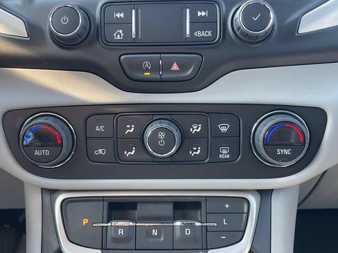 Certified 2023 GMC Terrain SLT w/ Infotainment Package II AWD/4WD image 26