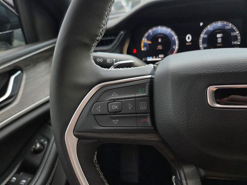 New 2026 Jeep Grand Cherokee L 2WD image 22