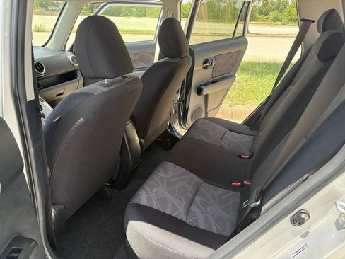 Used 2013 Scion xB FWD image 38
