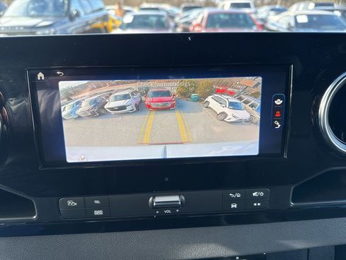 Used 2024 Mercedes-Benz eSprinter 170 Cargo image 15