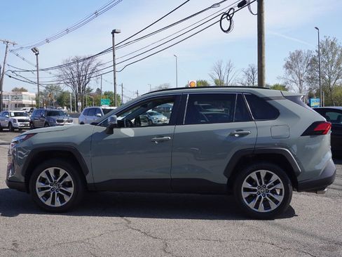 Used 2023 Toyota RAV4 XLE Premium AWD/4WD image 18