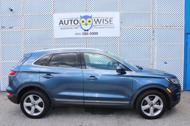 Used 2018 Lincoln MKC Premiere FWD image 2