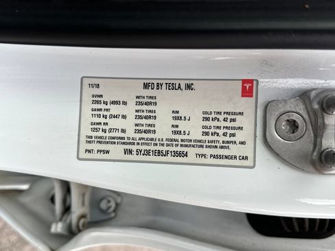 Used 2018 Tesla Model 3 Long Range AWD/4WD image 22
