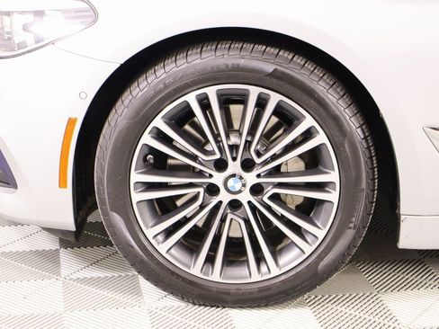 Used 2019 BMW 540i xDrive w/ Convenience Package image 19