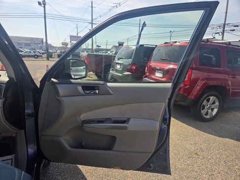 Used 2009 Subaru Forester 2.5XT Limited AWD/4WD image 14