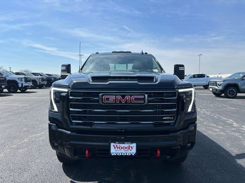 New 2026 GMC Sierra 2500 AT4 w/ AT4 Premium Plus Package AWD/4WD image 4