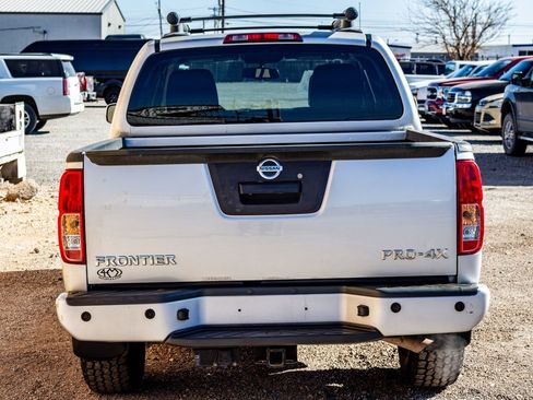 Used 2020 Nissan Frontier PRO-4X w/ Pro-4x Utility Package image 4
