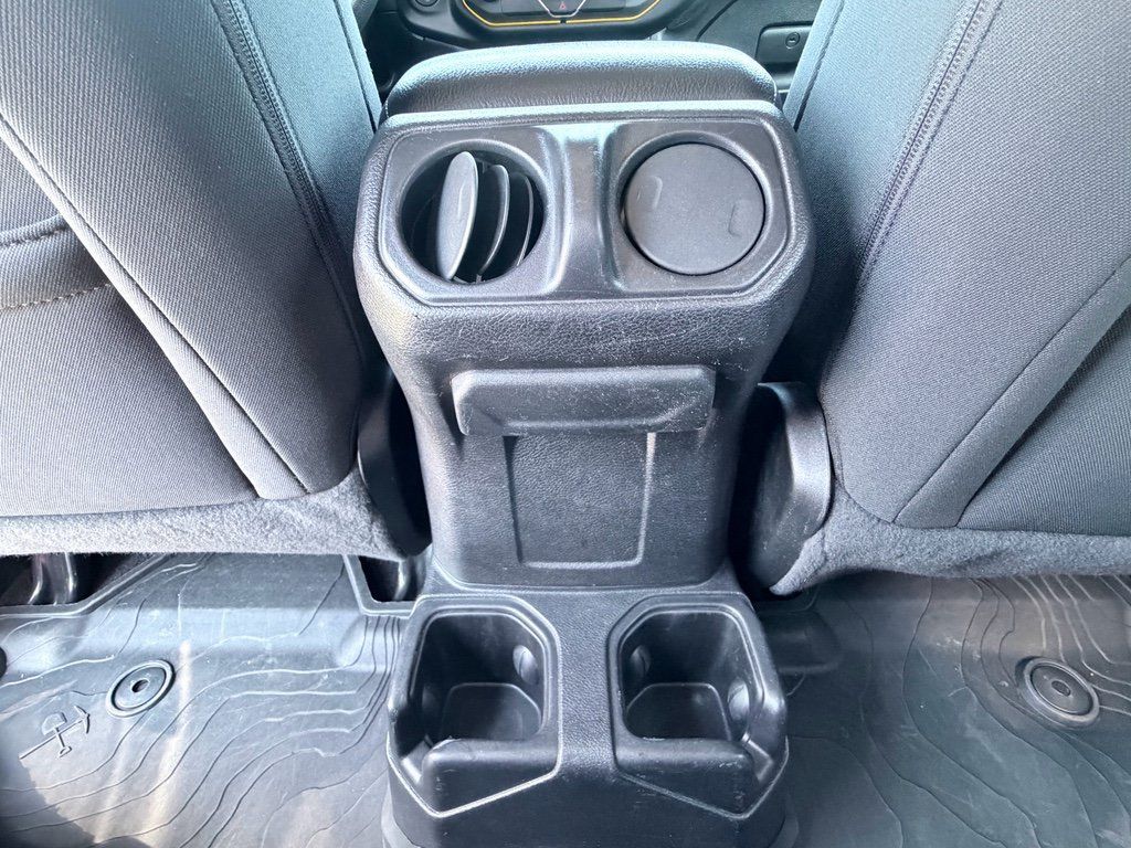 Used 2021 Jeep Gladiator Sport AWD/4WD image 23