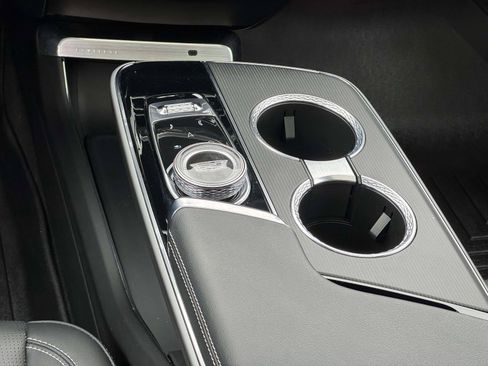 Certified 2024 Cadillac Lyriq Luxury image 5