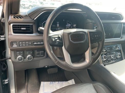 Used 2024 GMC Yukon XL Denali w/ Advanced Technology Package image 52