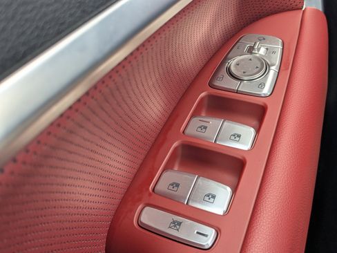 Used 2023 Genesis G70 2.0T w/ Sport Prestige Package image 30