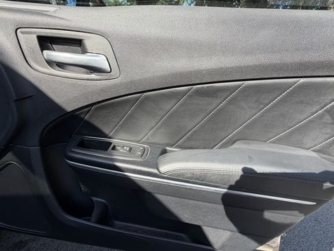 Used 2015 Dodge Charger R/T RWD image 42