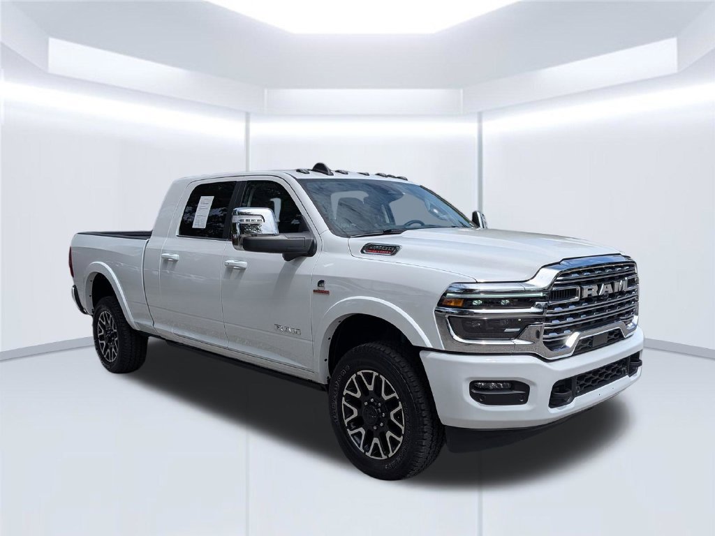 Used 2026 RAM 2500 Limited AWD/4WD image 9