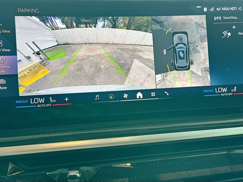 Certified 2024 BMW X5 xDrive40i w/ M Sport Package image 14