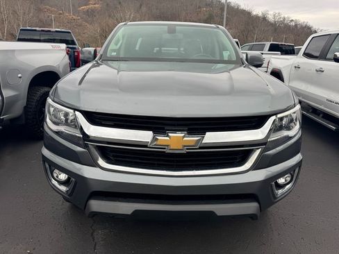 Used 2019 Chevrolet Colorado LT w/ LT Convenience Package image 2