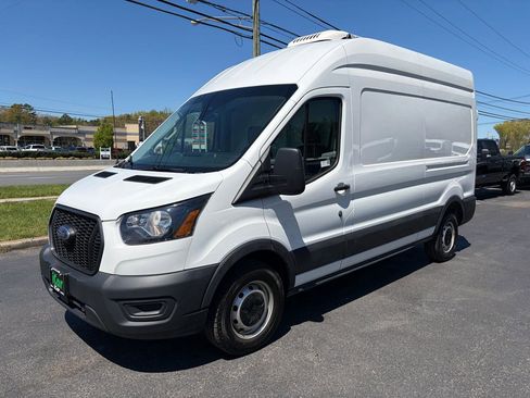 Used 2023 Ford Transit 250 148 High Roof RWD image 4