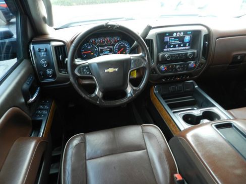 Used 2015 Chevrolet Silverado 2500 High Country w/ Duramax Plus Package image 9