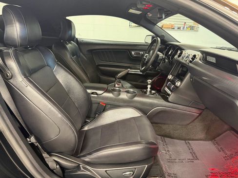 Used 2017 Ford Mustang GT Premium w/ GT Performance Package RWD image 23
