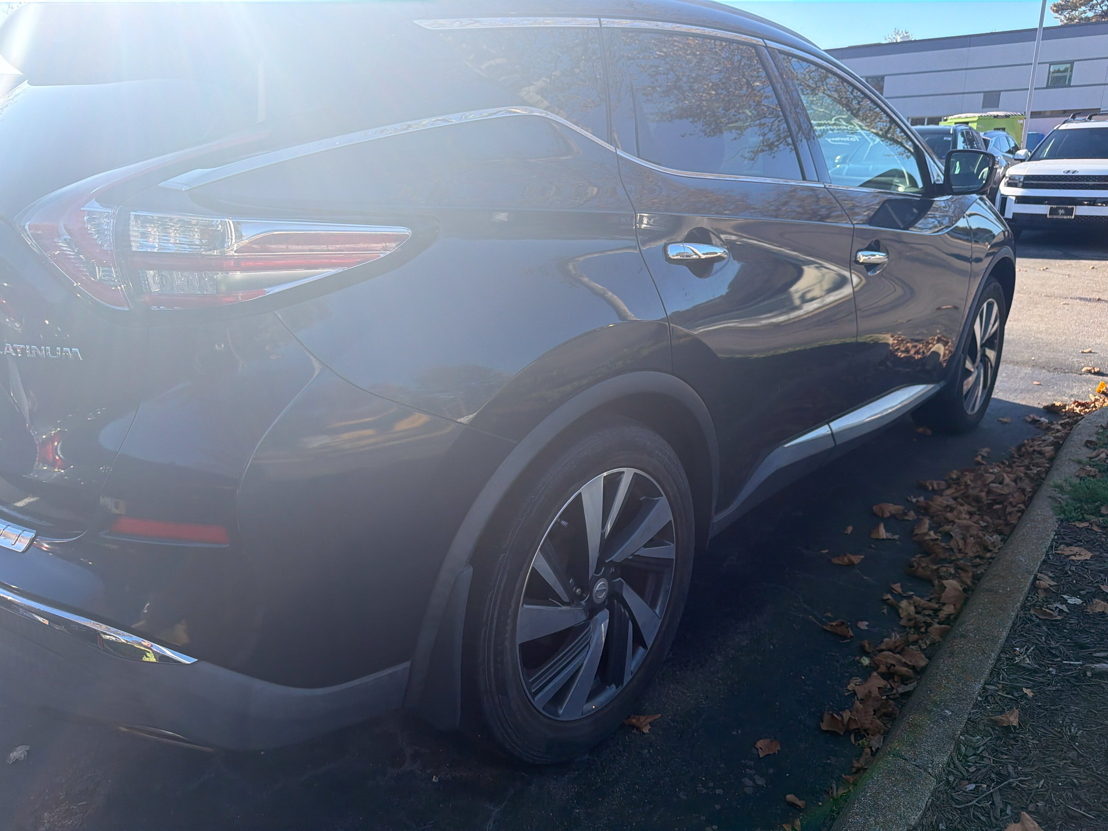 Used 2015 Nissan Murano Platinum w/ Platinum Technology Package FWD image 6