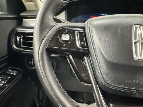 Used 2023 Lincoln Aviator AWD w/ Elements Package image 20