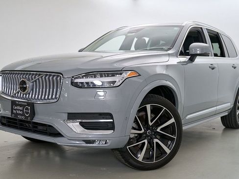 Certified 2025 Volvo XC90 B6 Plus AWD/4WD image 2