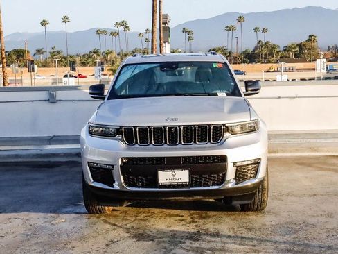 Certified 2024 Jeep Grand Cherokee L Limited w/ Luxury Tech Group II image 36