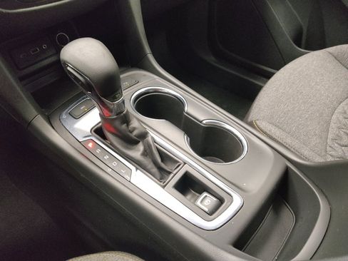 Used 2023 Chevrolet Equinox LT AWD/4WD image 26