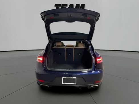 Used 2021 Porsche Macan AWD/4WD image 6