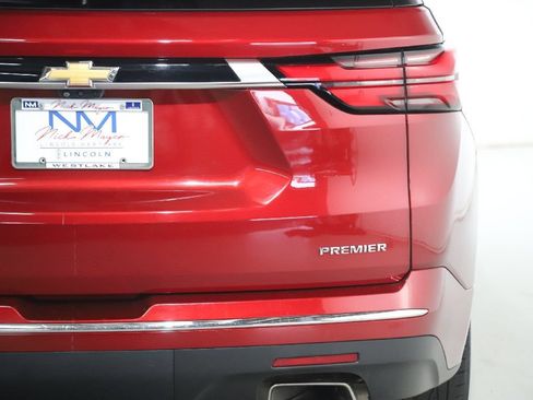 Used 2023 Chevrolet Traverse Premier w/ LPO, Floor Liner Package AWD/4WD image 44